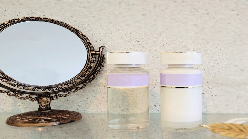 スタンドミラーと化粧品