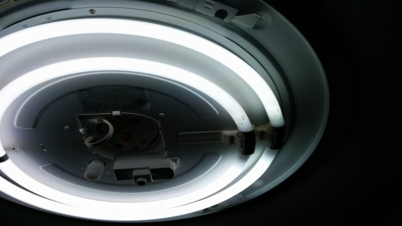 丸型の照明器具